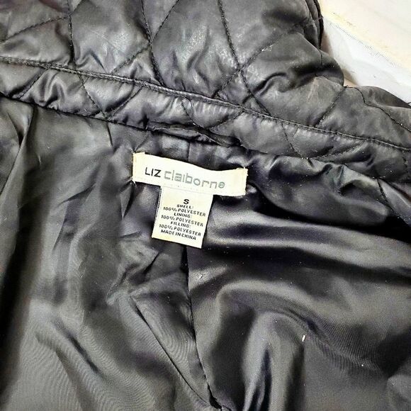 Liz Claiborne Quilted Puffer Zip Vest - Picture 5 of 10